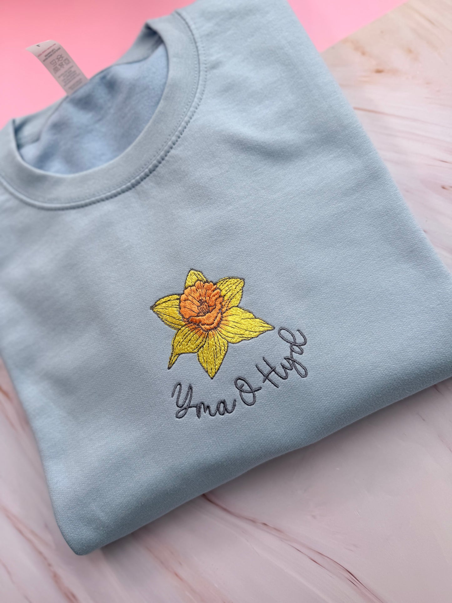 Siwmper Daffodil Yma O Hyd